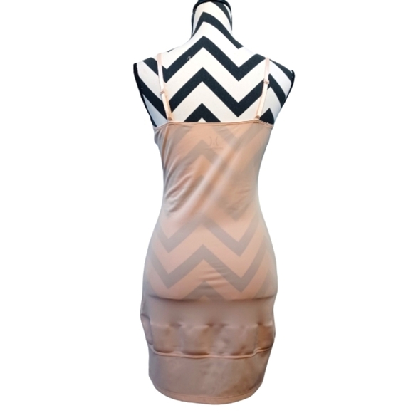 Yummie by Heather Thompson 3 in 1 Bustless Nude Blush Sz L Slip Shapewear - Picture 3 of 16